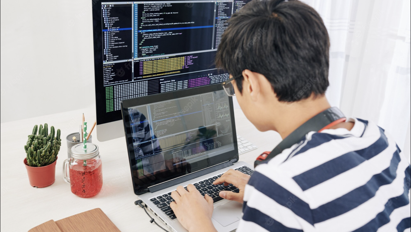 O școală altfel, cu o programă adaptată nevoilor viitorului